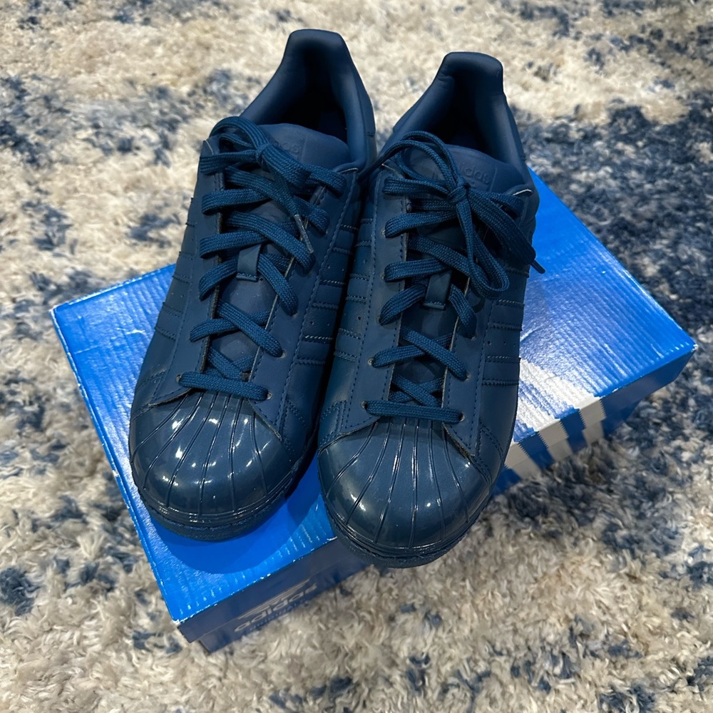 Adidas Shell Toe Superstar Sneakers